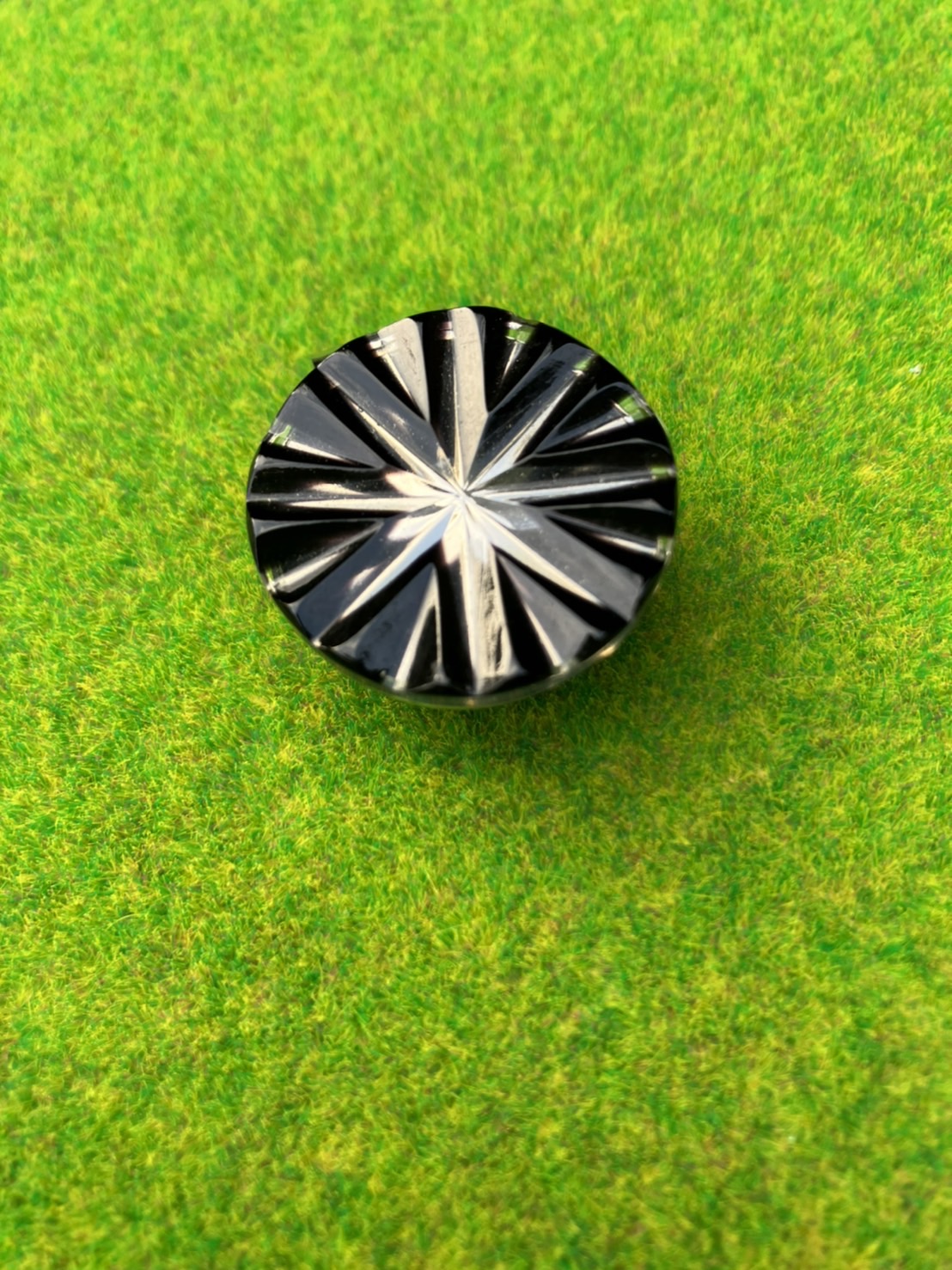 薩摩切子　ゴルフマーカー（25mm）二色被せ／黒